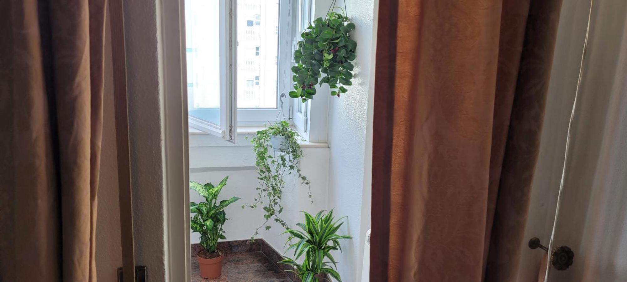 Cozy Near Metro & Airport Privat bolig Lisboa